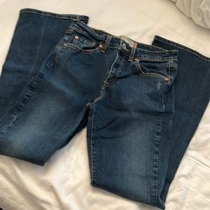 Levi’s low rise stretch flare jeans dark wash 7M